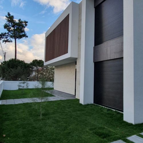 Exterior 2